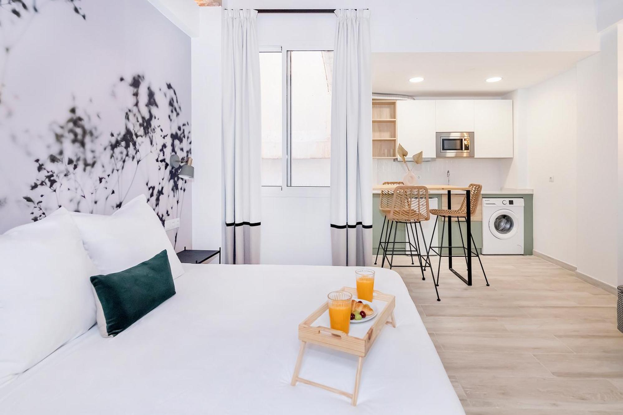 Exclusive Comedia Apartments Малага Экстерьер фото
